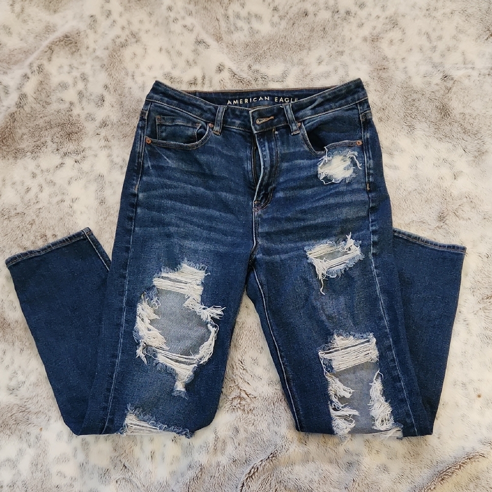 American Eagle Outfitters Women's Ripped Blue Jeans